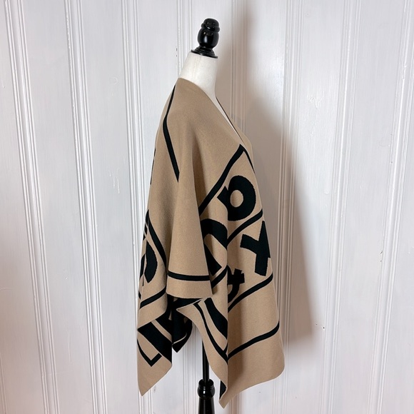 New RABE reversible tan & black poncho - Picture 2 of 9